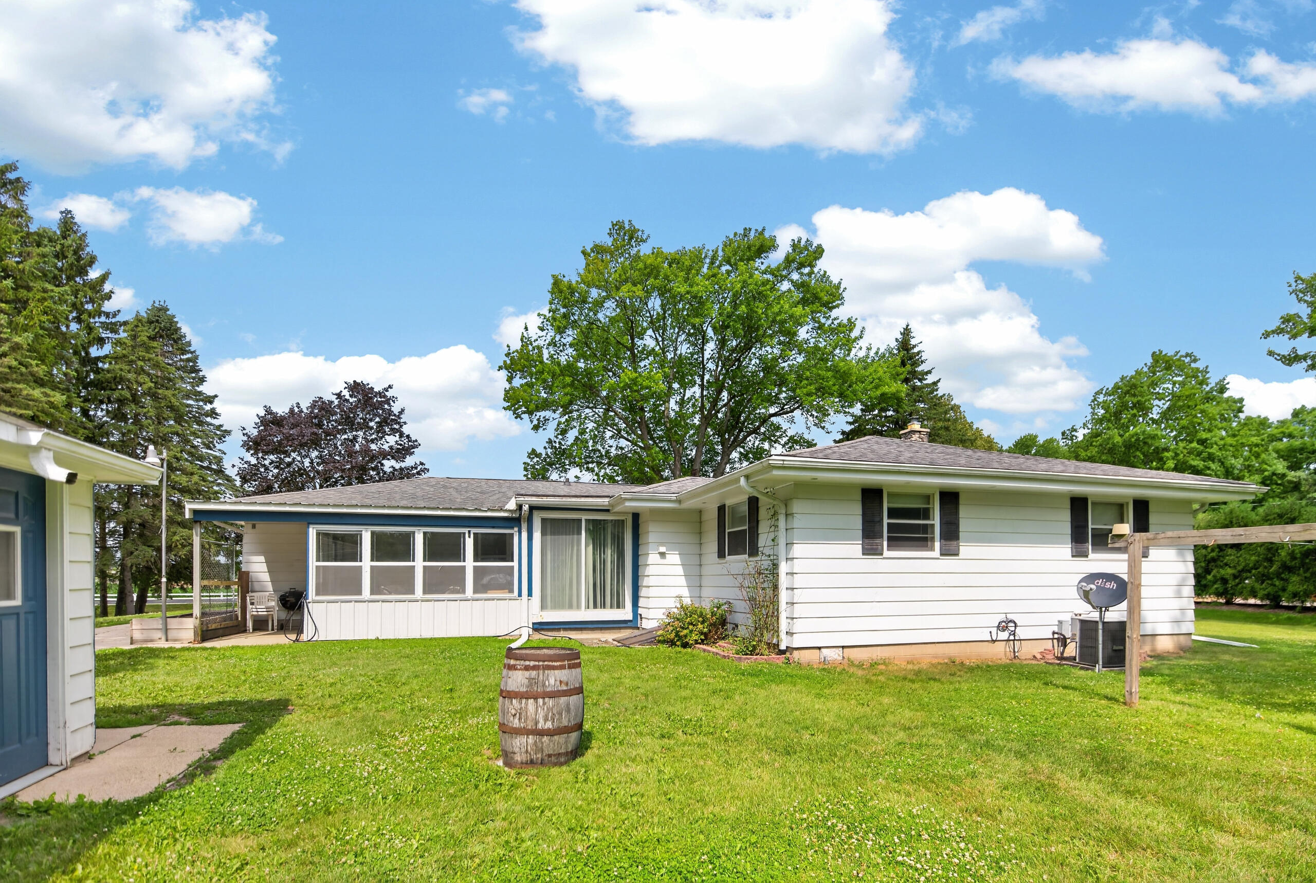 3174 Division Road Jackson, WI 53037 - Photo 33 of 47 Back