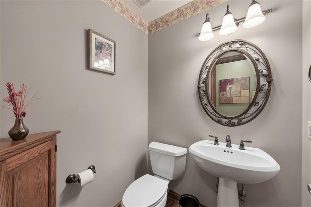 3819 Hill Road Allison Park, PA 15101 - Photo 16 of 39