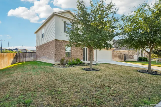 $2,195 | 15015 Costa Leon, San Antonio, TX 78245