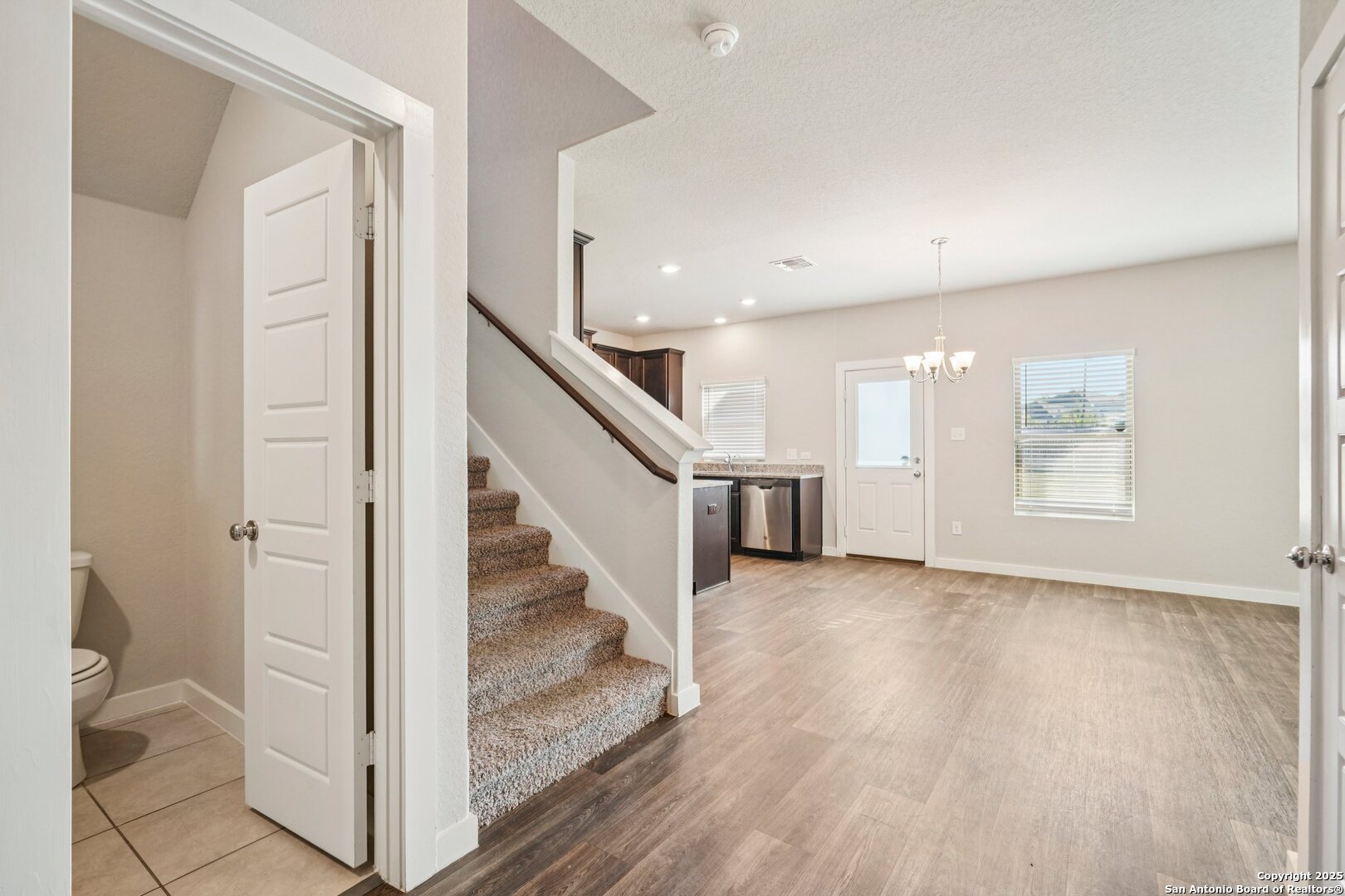 15015 Costa Leon San Antonio, TX 78245 - Photo 6 of 32