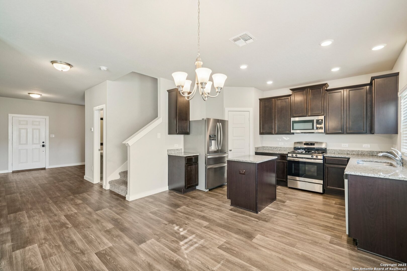 15015 Costa Leon San Antonio, TX 78245 - Photo 9 of 32