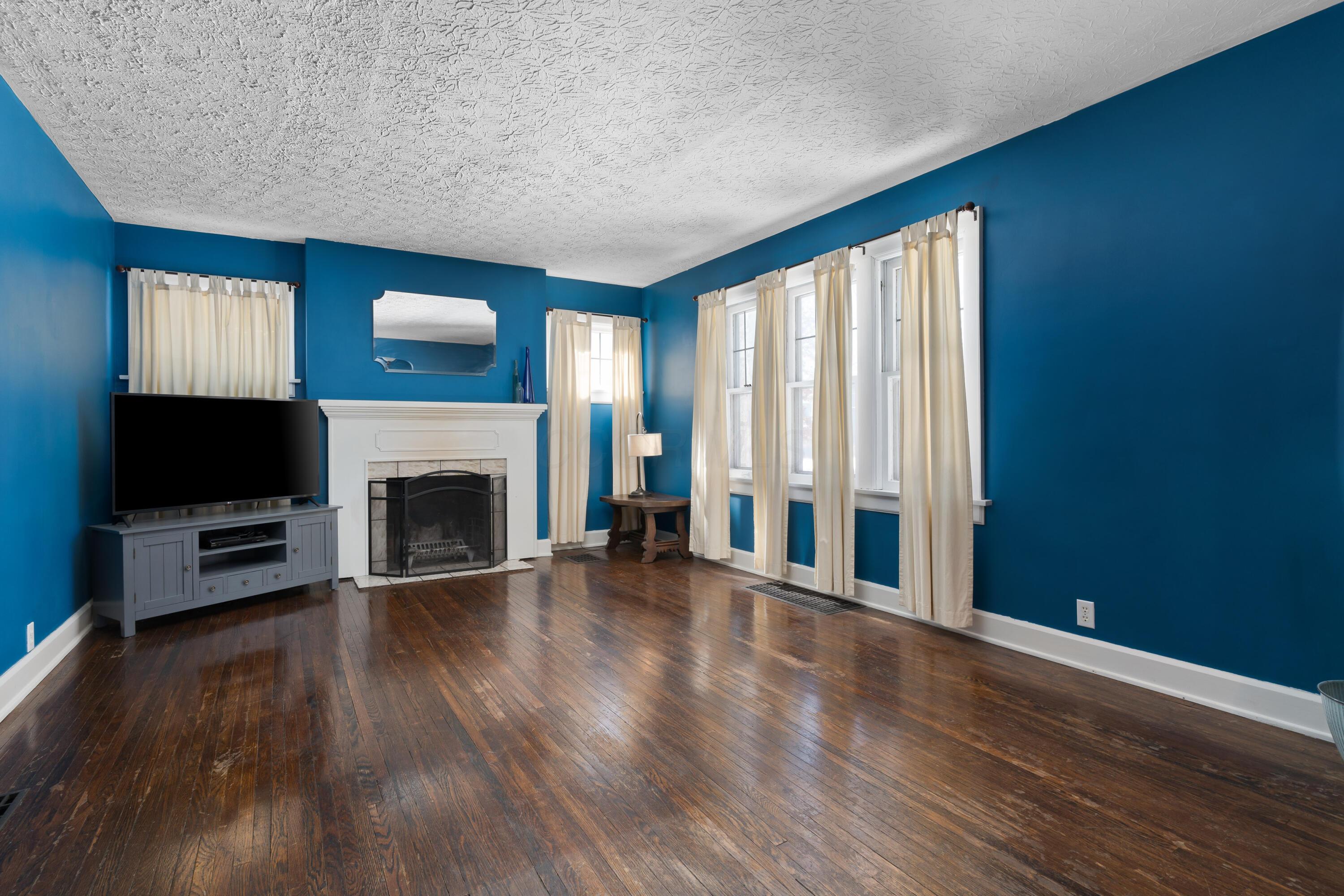 984 South Cassingham Road Columbus, OH 43209 - Photo 25 of 38 984 S Cassingham_07