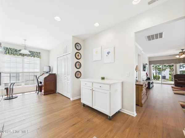 $2,595 | 418 Easton Grey Loop, Cary, NC 27519