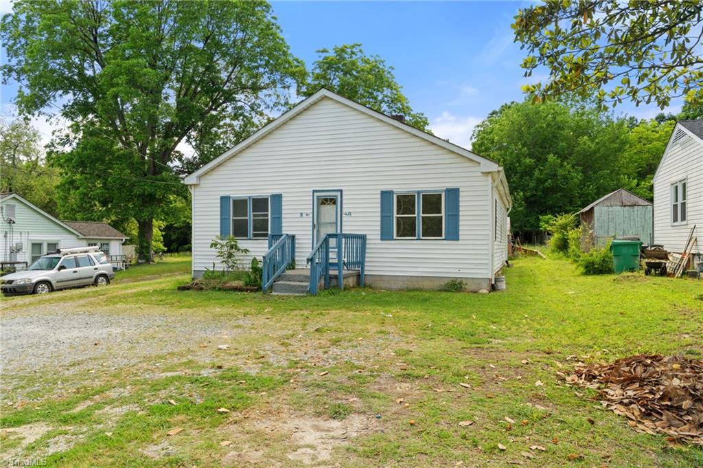 263 Dorothy Street High Point, NC 27262 - Photo 2 of 30 Gallery Image 2