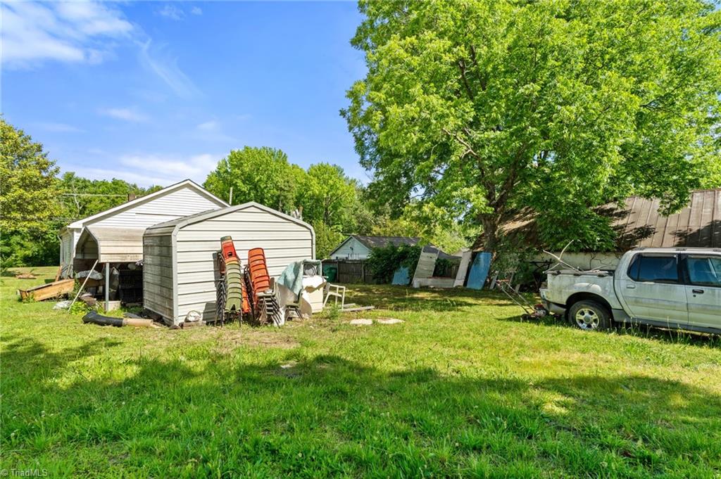 263 Dorothy Street High Point, NC 27262 - Photo 28 of 30 Gallery Image 28
