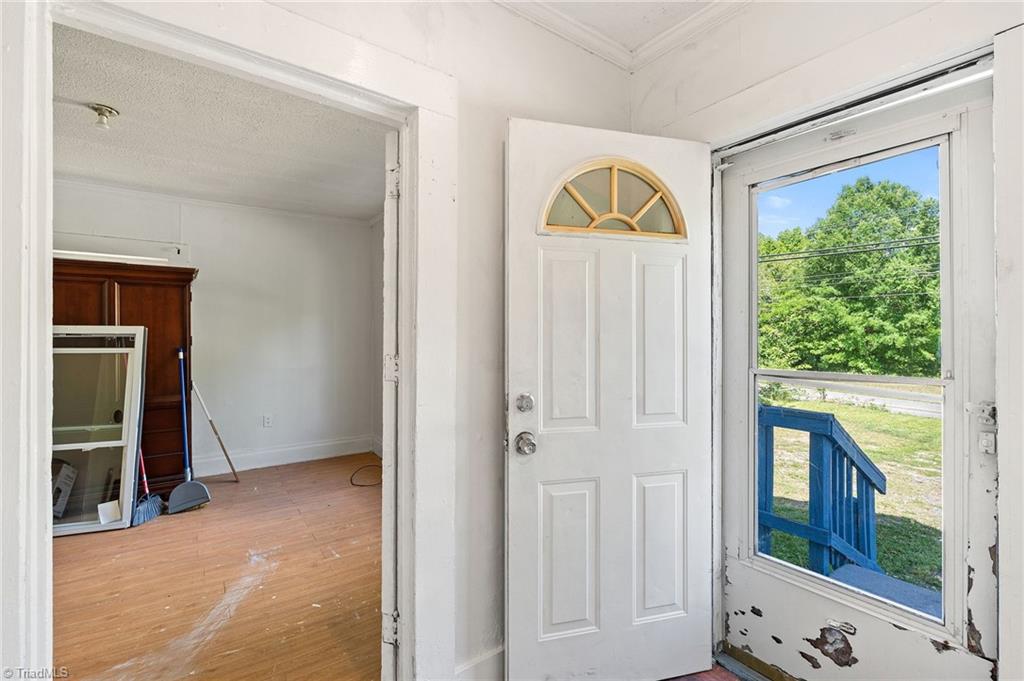 263 Dorothy Street High Point, NC 27262 - Photo 5 of 30 Gallery Image 5