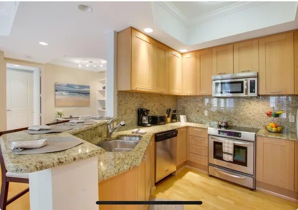 $6,450 | 701 South Olive Avenue, Unit 2008, West Palm Beach, FL 33401