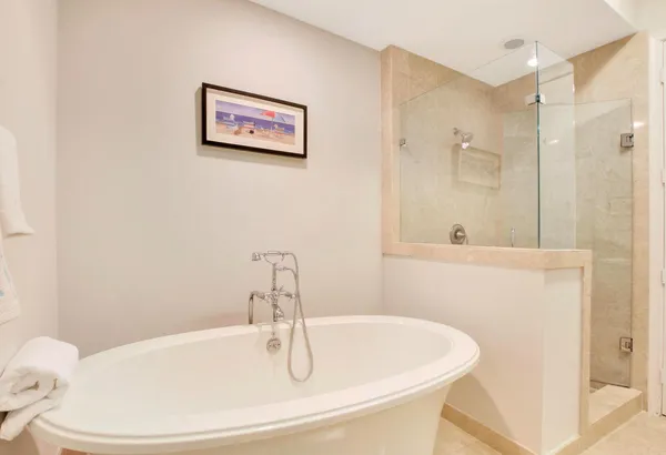 $6,450 | 701 South Olive Avenue, Unit 2008, West Palm Beach, FL 33401