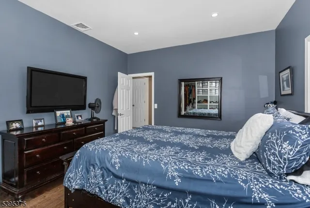 $549,900 | 7 Dover-Milton Road, Oak Ridge, NJ 07438