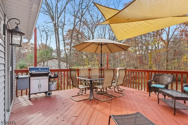 $549,900 | 7 Dover-Milton Road, Oak Ridge, NJ 07438