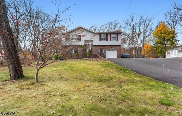 $549,900 | 7 Dover-Milton Road, Oak Ridge, NJ 07438