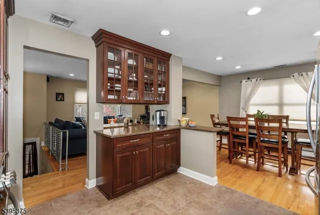 $549,900 | 7 Dover-Milton Road, Oak Ridge, NJ 07438