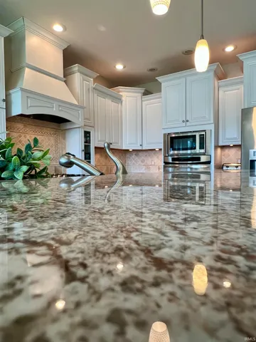 $855,900 | 1620 Colonial Drive, Rochester, IN 46975