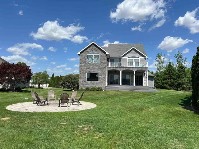$855,900 | 1620 Colonial Drive, Rochester, IN 46975