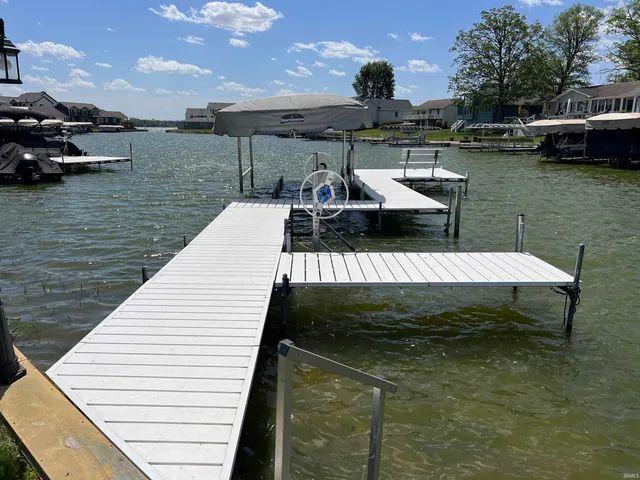 $855,900 | 1620 Colonial Drive, Rochester, IN 46975