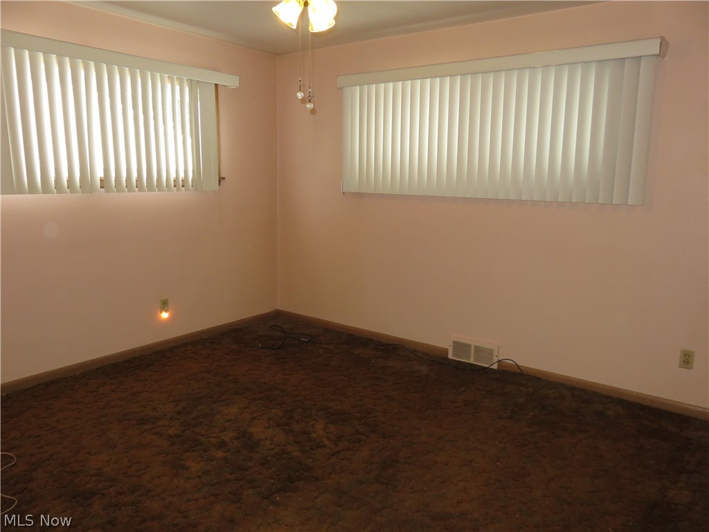 2821 Brunswick Road Youngstown, OH 44511 - Photo 9 of 21 Gallery Image 9