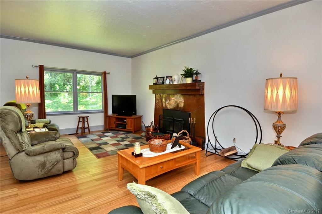 1163 Camp Branch Road Waynesville, NC 28786 - Photo 7 of 21 Gallery Image 7