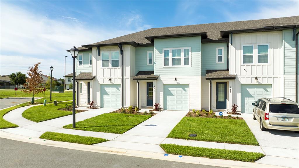 987 Conch Road Davenport, FL 33896 - Photo 3 of 53 Gallery Image 3