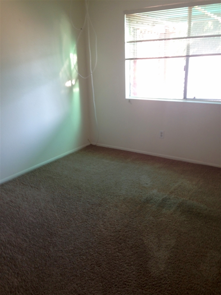 4743 Sunny Hills Road Oceanside, CA 92056 - Photo 5 of 8 Gallery Image 5
