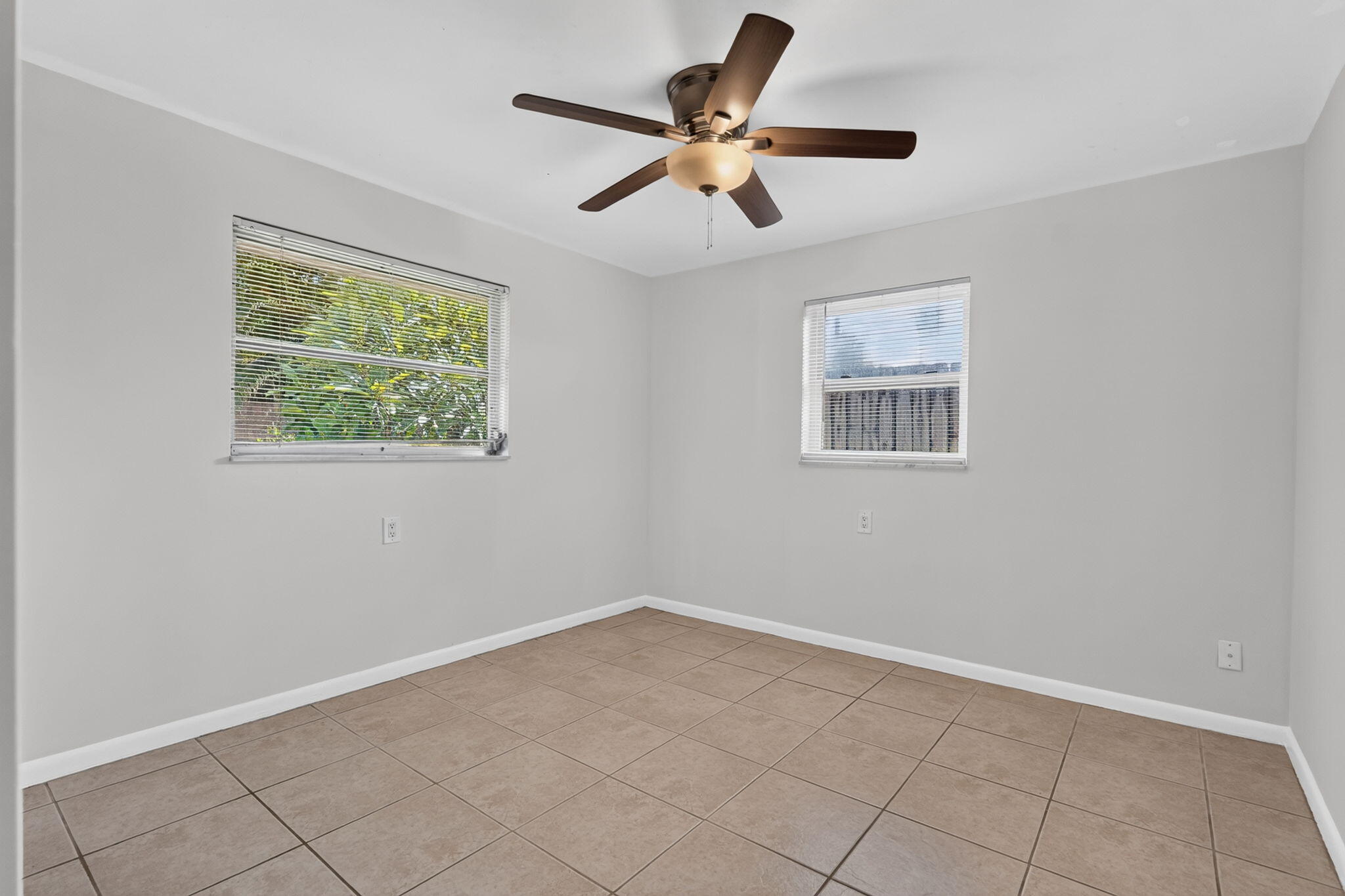 101 East Beverly Road Jupiter, FL 33469 - Photo 33 of 42 .