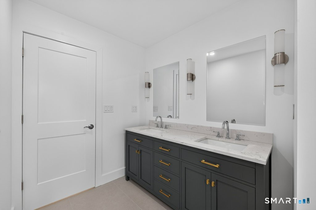 741 Old Stratfield Road Fairfield, CT 06825 - Photo 21 of 29 Gallery Image 21