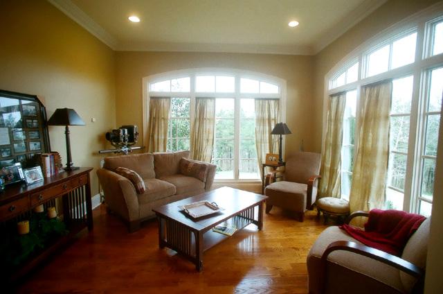 3239 Kinnard Springs Road Franklin, TN 37064 - Photo 4 of 20 Gorgeous lighting makes this room off the foyer a perfect location for an office, reading room, client meeting room, or another place to entertain. Built-in cabinets and shelving make storage and decorating easy.