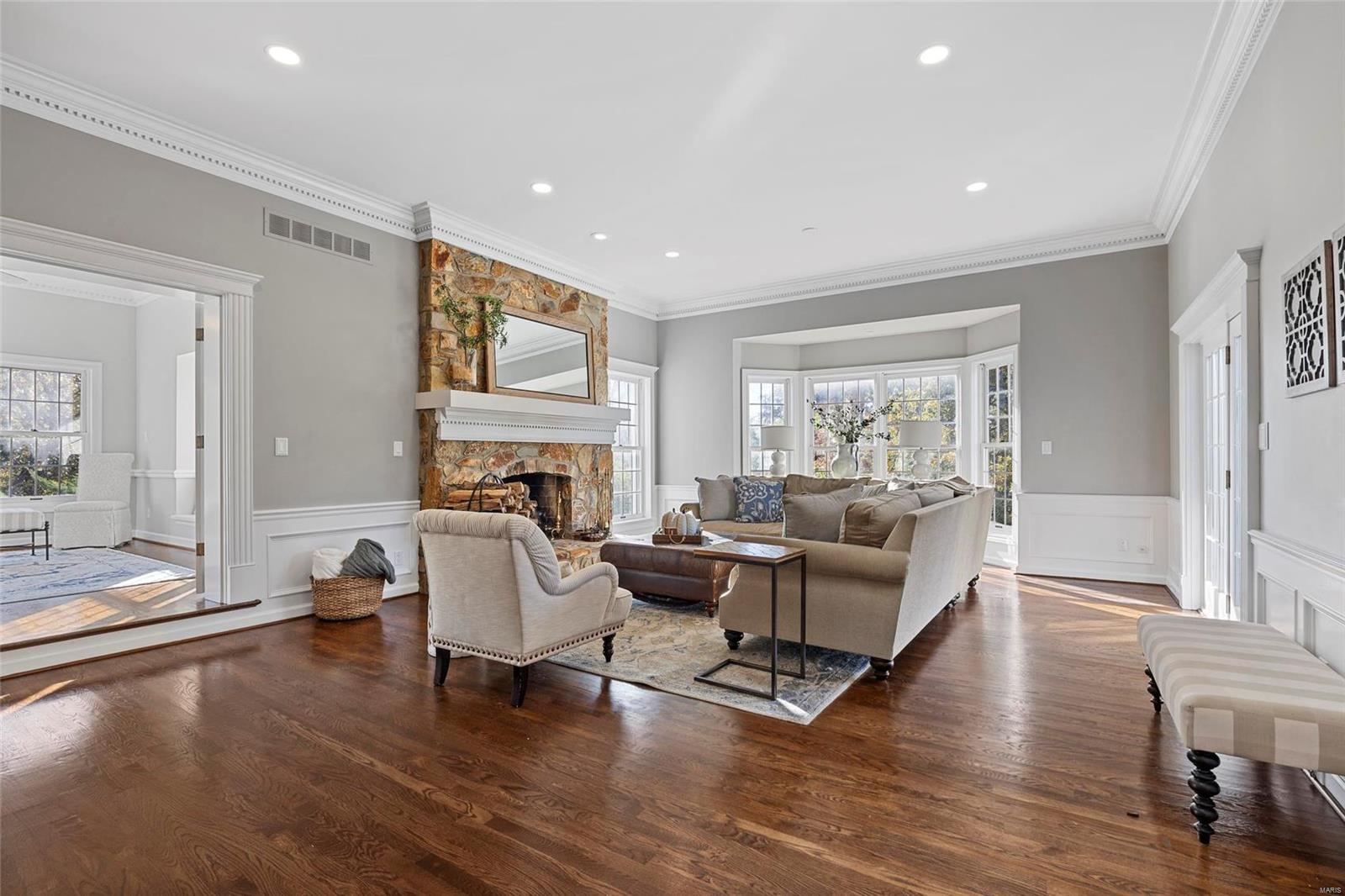 4 Countryside Lane Frontenac, MO 63131 - Photo 13 of 51