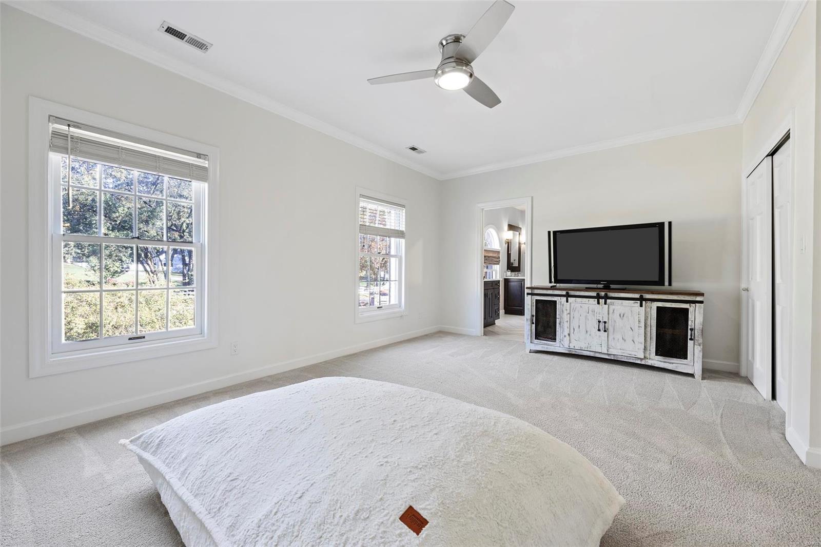 4 Countryside Lane Frontenac, MO 63131 - Photo 35 of 51