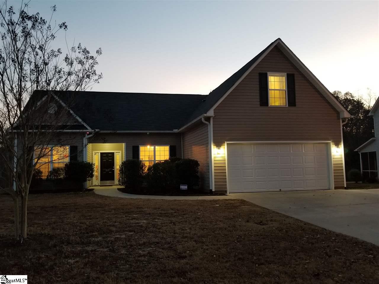 219 Fledgling Way Easley, SC 29642 - Photo 3 of 28 Gallery Image 3