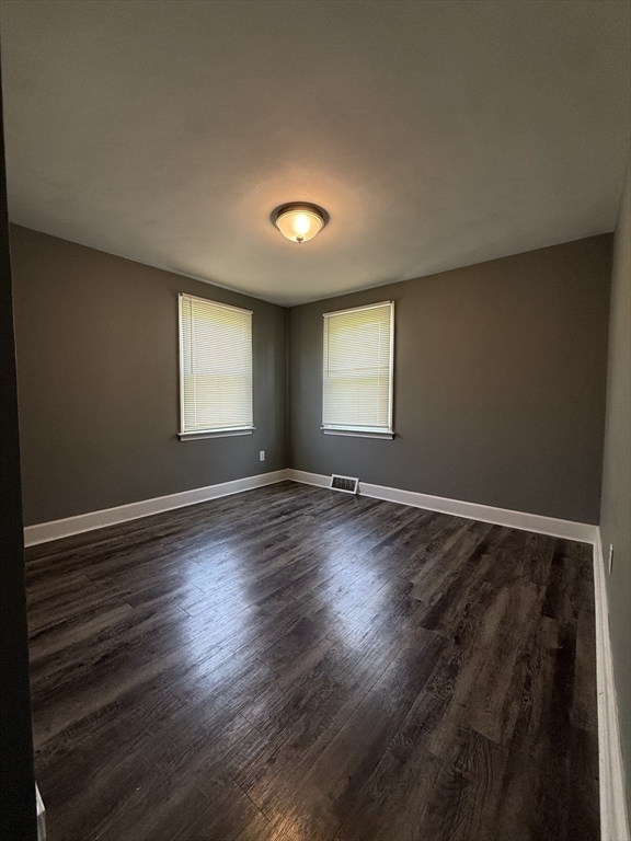 8 Greylock Street Westfield, MA 01085 - Photo 2 of 10