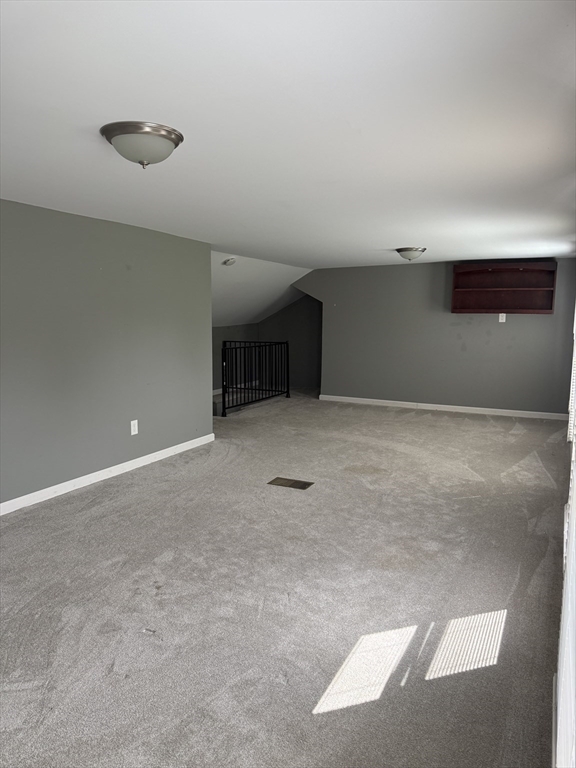 8 Greylock Street Westfield, MA 01085 - Photo 7 of 10