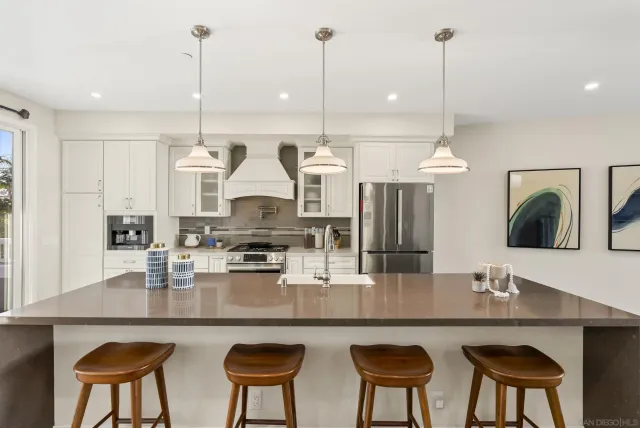 $3,595,000 | 247-249 Playa Del Norte Street, La Jolla, CA 92037