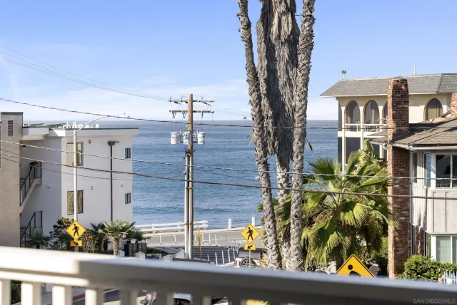 $3,595,000 | 247-249 Playa Del Norte Street, La Jolla, CA 92037