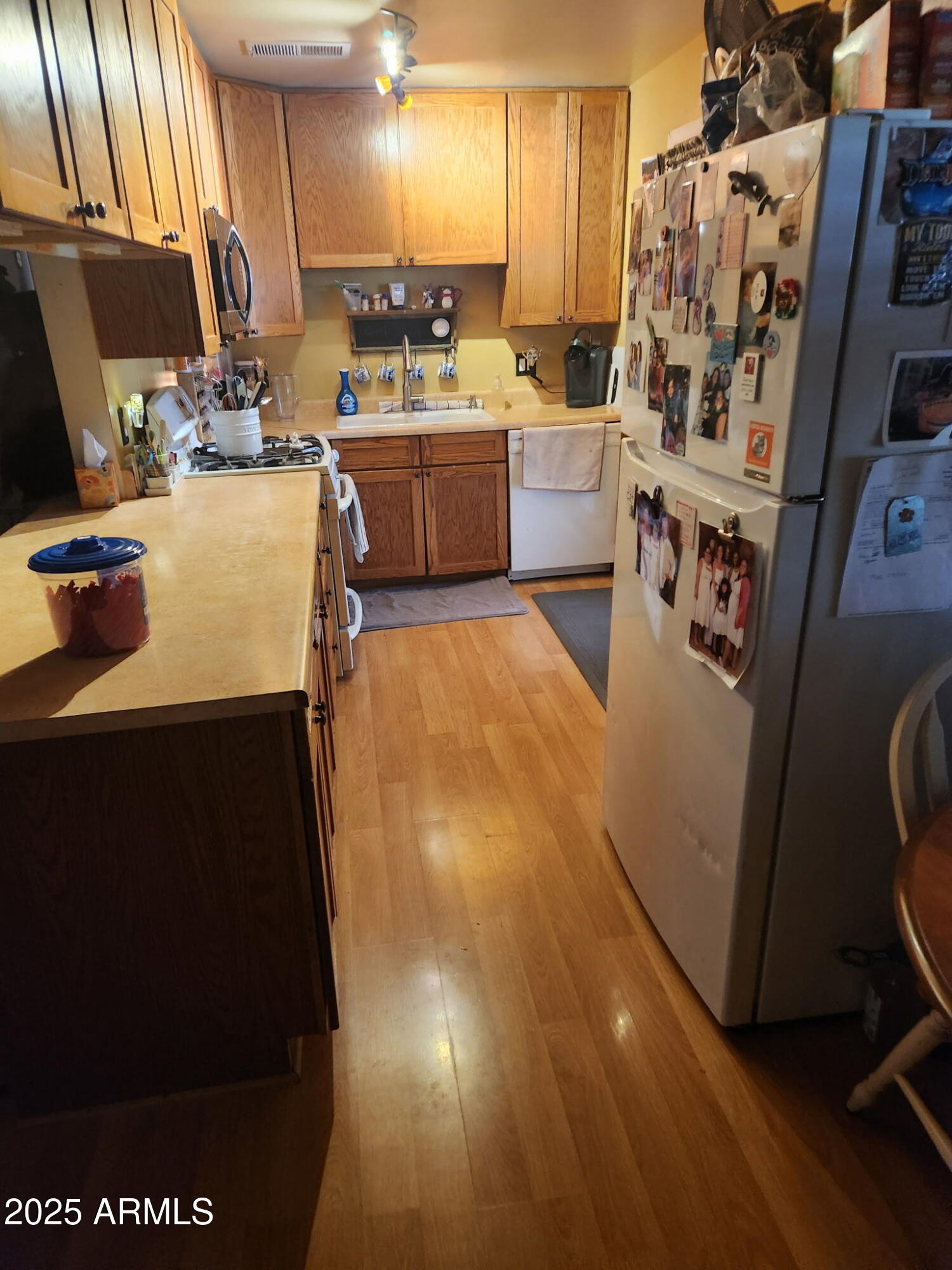 3039 East Cactus Road Phoenix, AZ 85028 - Photo 8 of 15