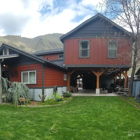 $699,000 | 1006 Borah Avenue, Riggins, ID 83549