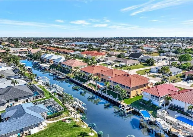 $337,500 | 917 Southwest 47th Terrace, Unit 205, Cape Coral, FL 33914