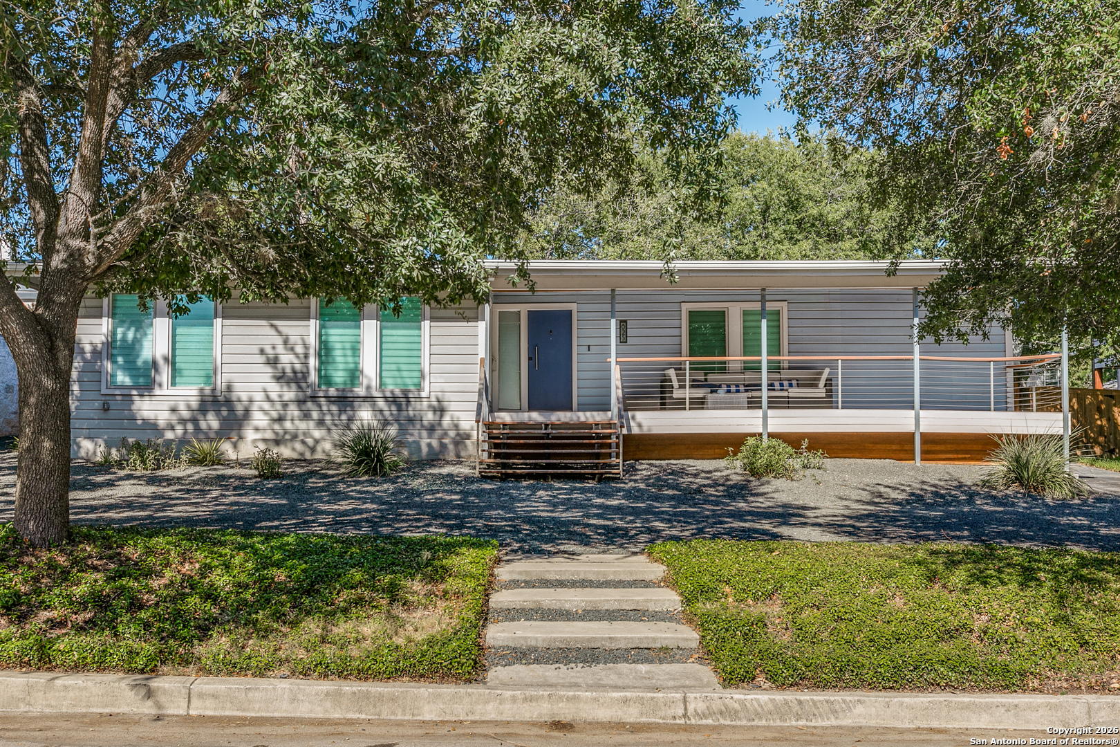 825 Garraty Road Terrell Hills, TX 78209 - Photo 3 of 25 a view of a house with a yard