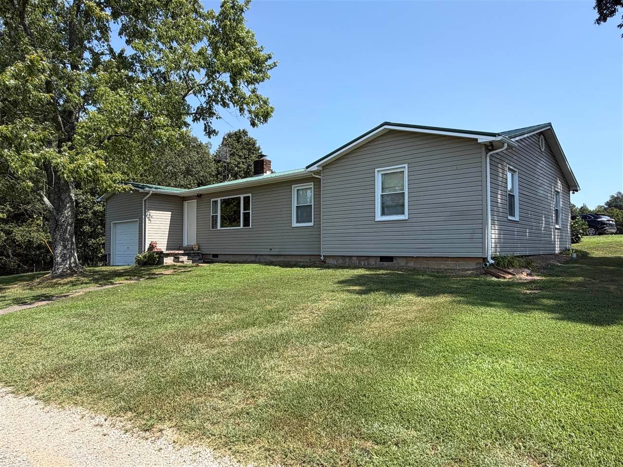 3983 Reedyville Road Roundhill, KY 42275 - Photo 3 of 72 Gallery Image 3