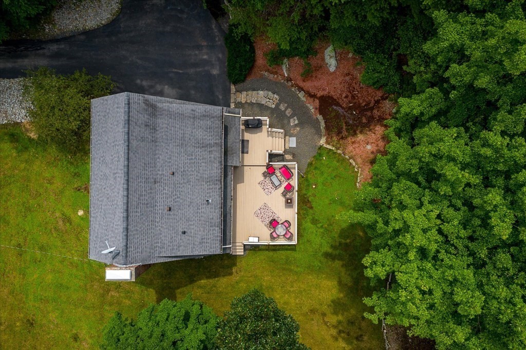 94 Stallion Hill Road Sturbridge, MA 01518 - Photo 33 of 42 an aerial view of a house
