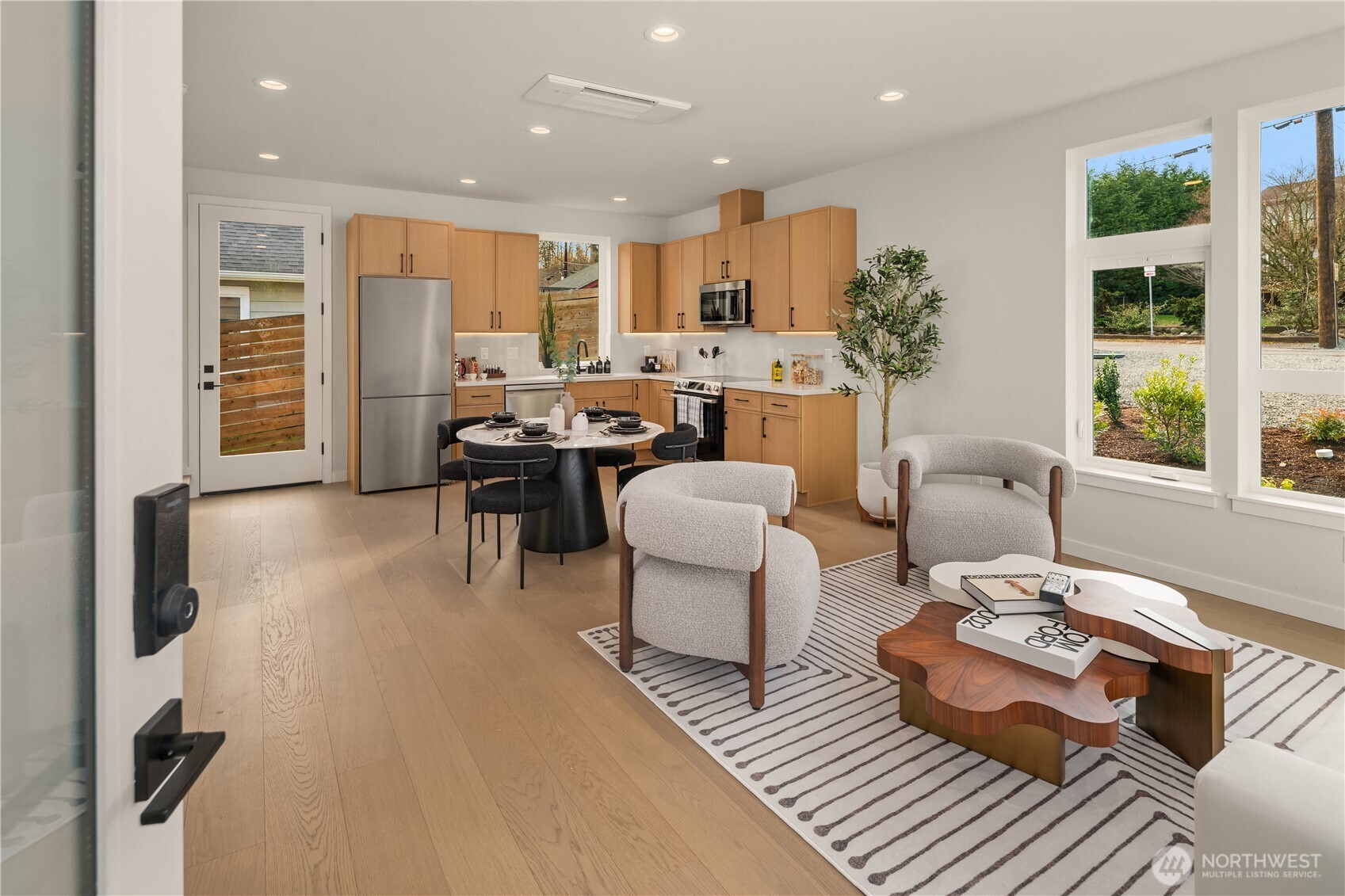 7324 7th Place Southwest, Unit B Seattle, WA 98106 - Photo 4 of 22