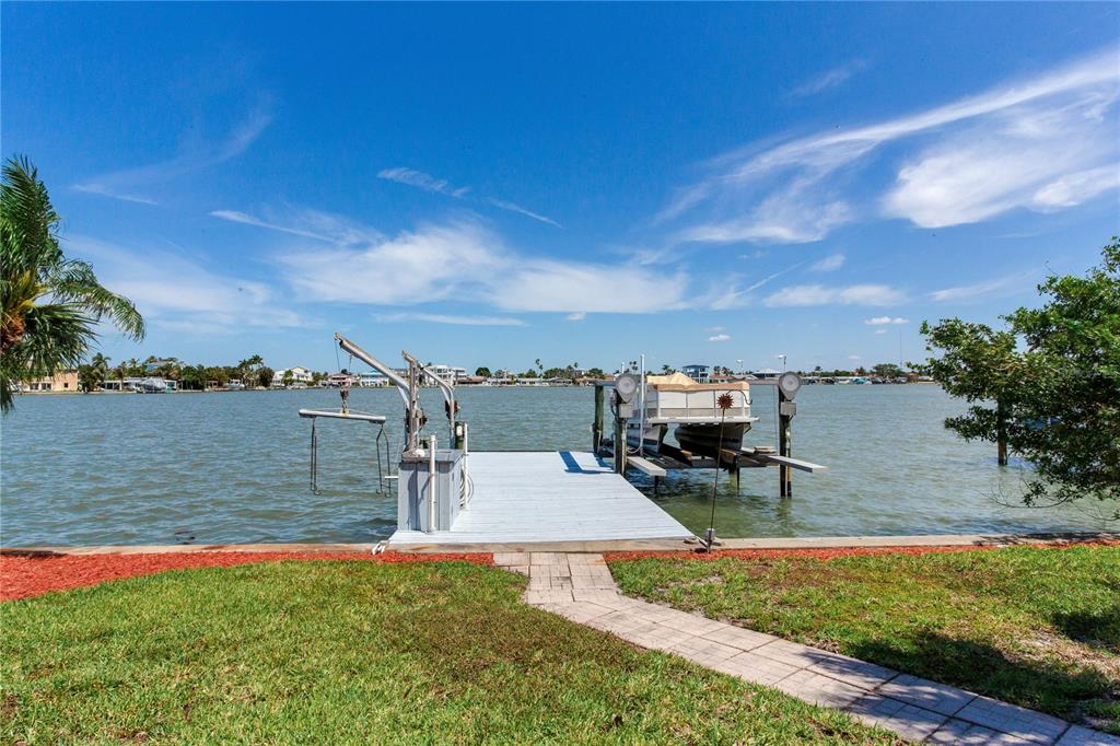 324 173rd Avenue North Redington Beach, FL 33708 - Photo 3 of 73