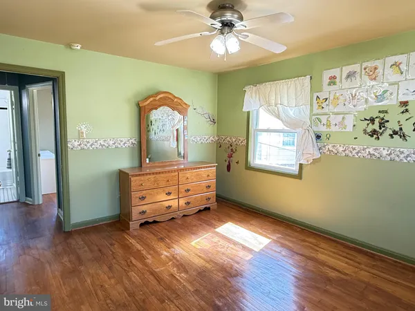 $483,500 | 6821 Kenyon Drive, Alexandria, VA 22307