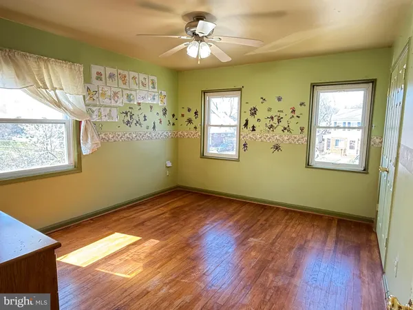 $483,500 | 6821 Kenyon Drive, Alexandria, VA 22307