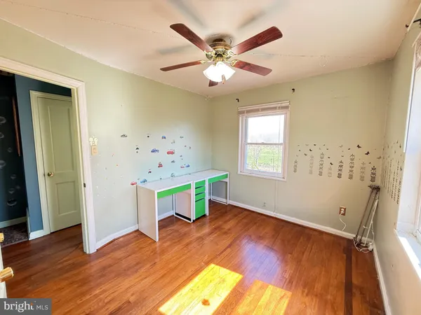 $483,500 | 6821 Kenyon Drive, Alexandria, VA 22307