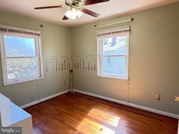 $483,500 | 6821 Kenyon Drive, Alexandria, VA 22307