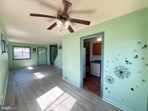 $483,500 | 6821 Kenyon Drive, Alexandria, VA 22307