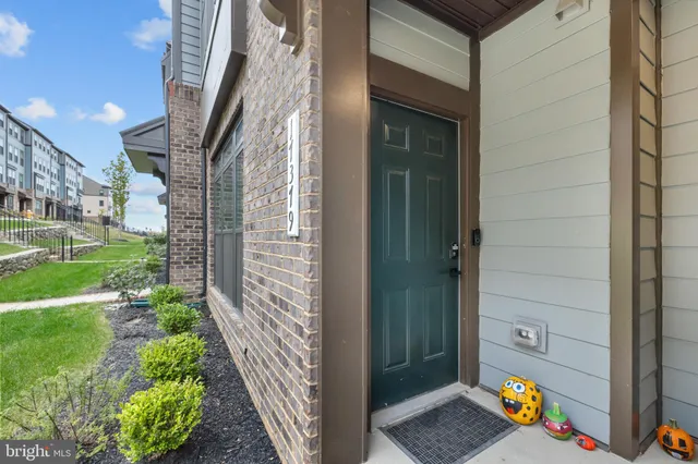 $499,900 | 17379 Harrison Rdg Drive, Dumfries, VA 22026