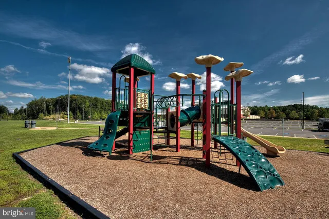 $499,900 | 17379 Harrison Rdg Drive, Dumfries, VA 22026