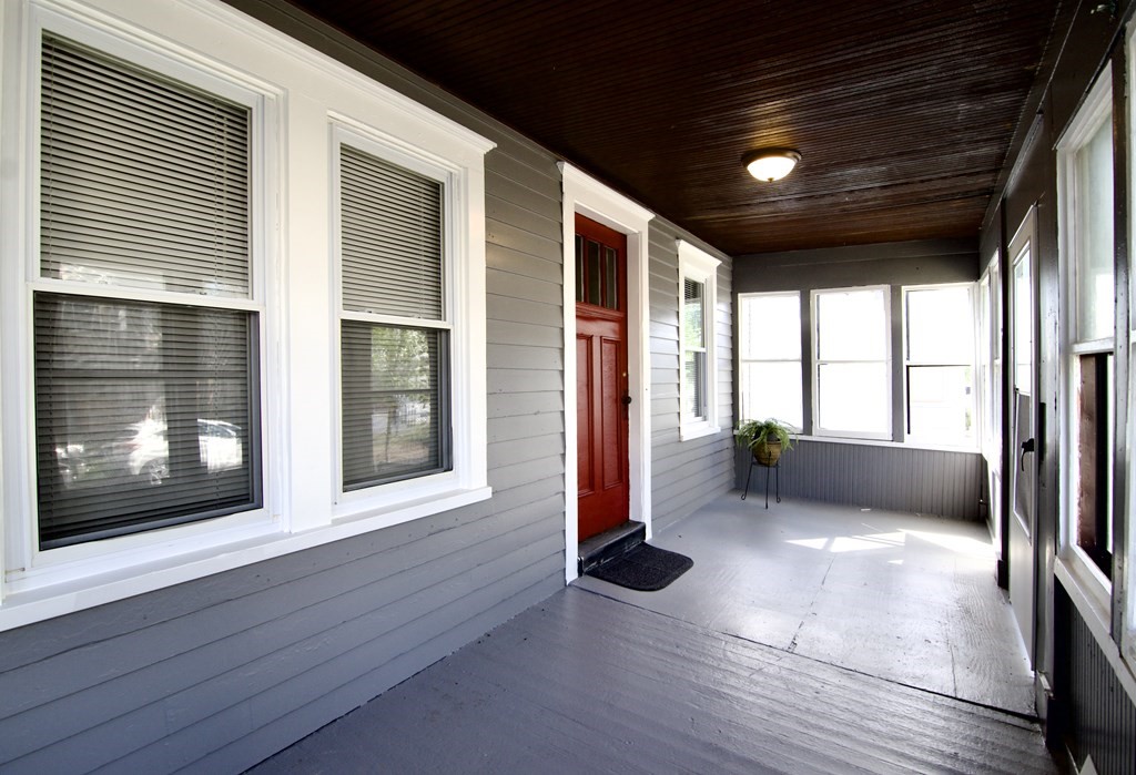 59 Suffolk Street Springfield, MA 01109 - Photo 3 of 41 Gallery Image 3