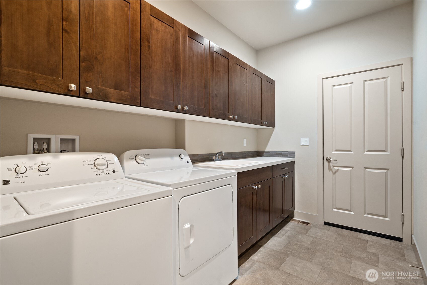 200 Blue Glacier Loop Sequim, WA 98382 - Photo 21 of 39 a utility room with dryer and washer